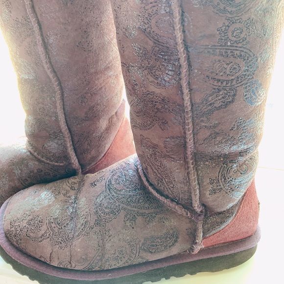 UGG boot - Picture 2 of 8